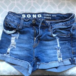 denim mid rise shorts s.o.n.g.